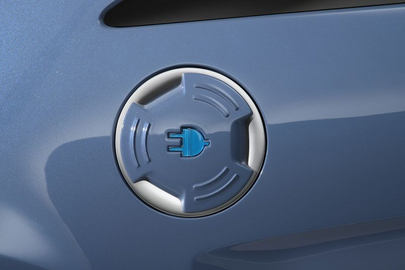 Illustration for article titled Mitsubishi iMiEV Sport Air Concept: Similar Body, Tron-Like Interior
